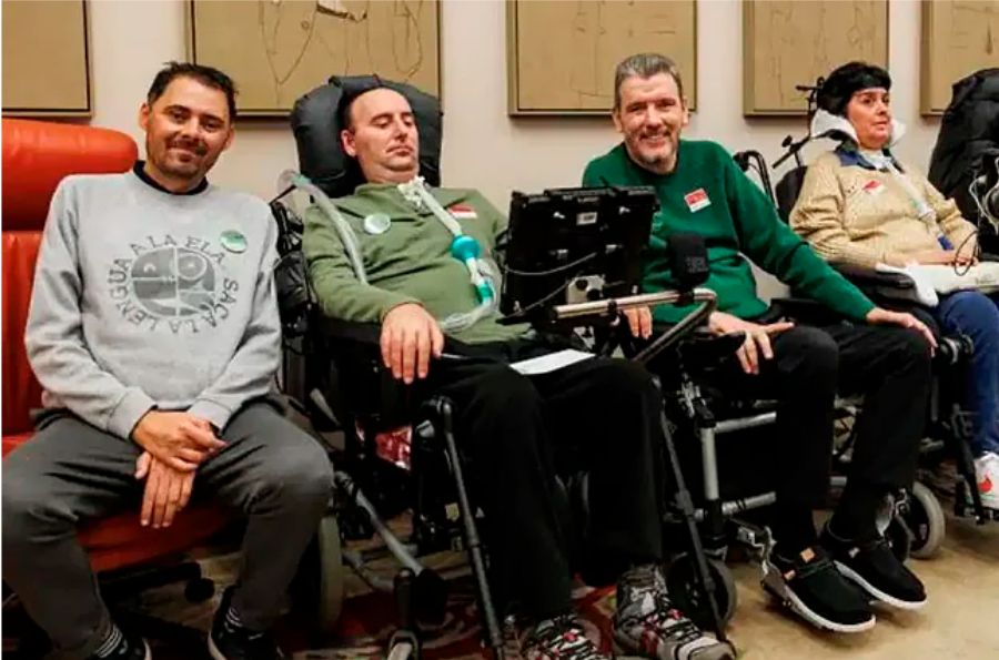 Pacientes de ELA en el Congreso de los Diputados