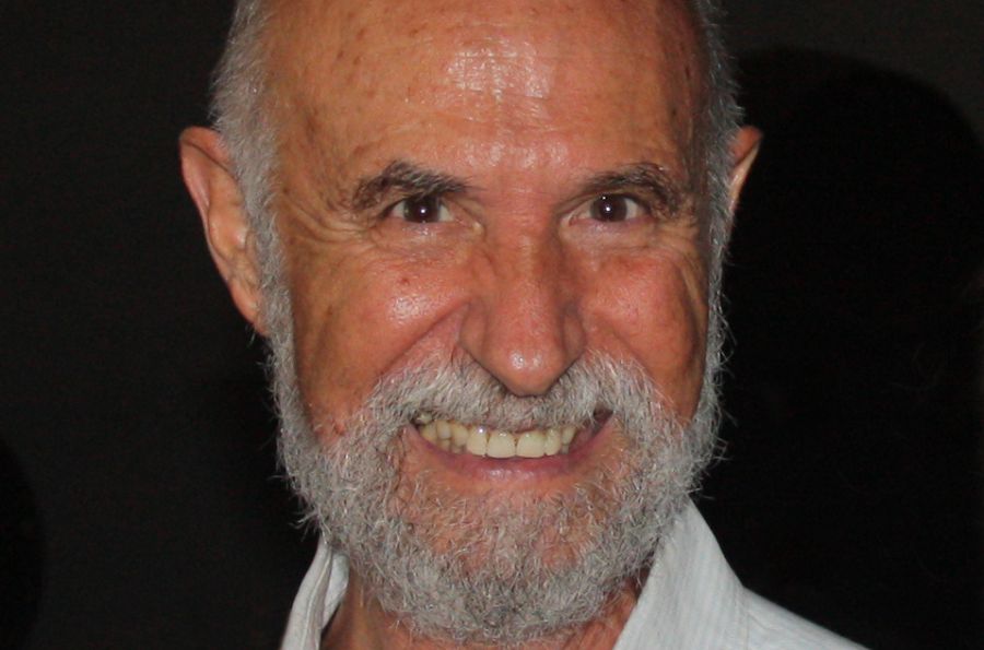 Rostro de un hombre mayor